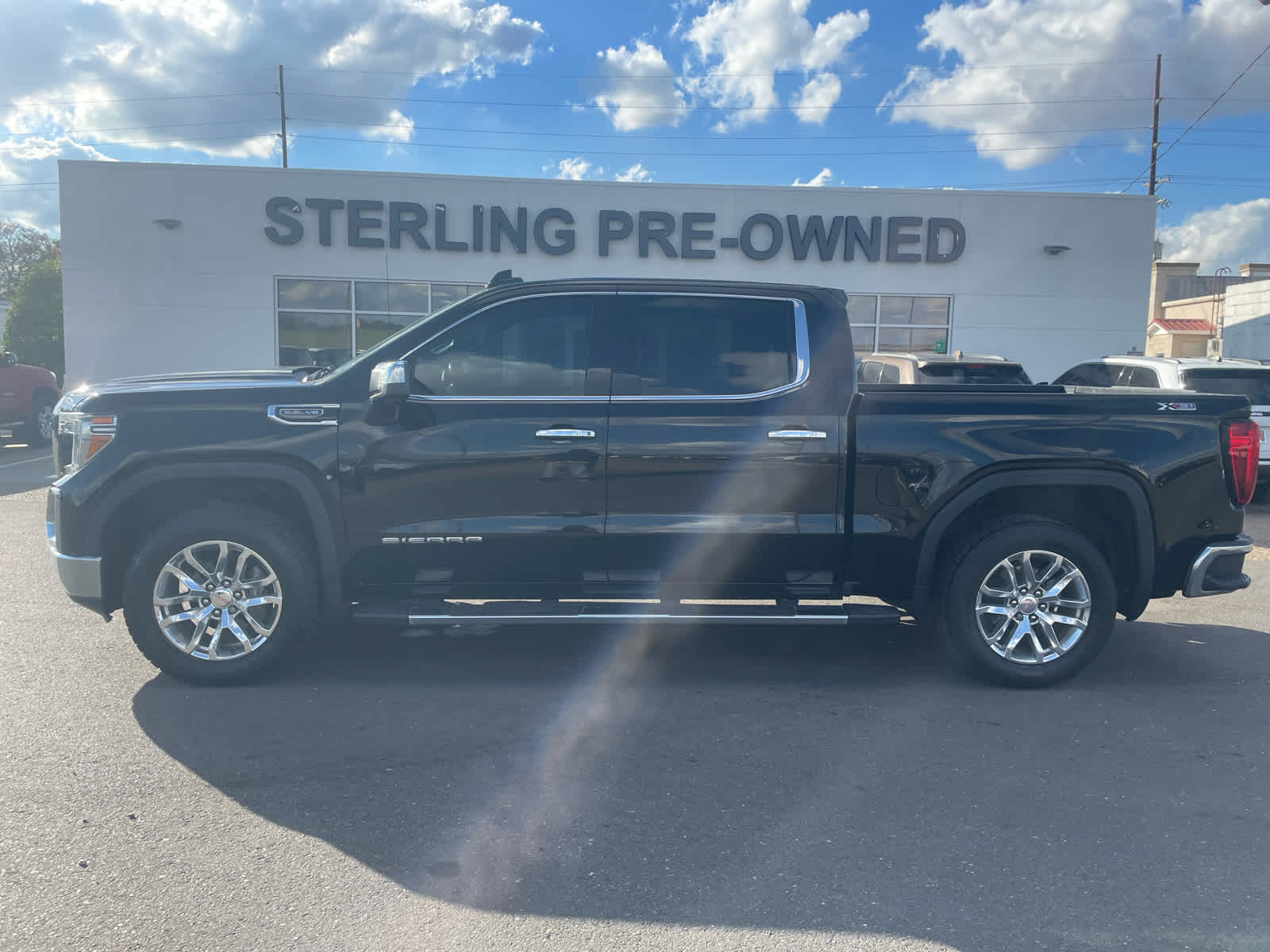 2019 GMC Sierra 1500 SLT's photo
