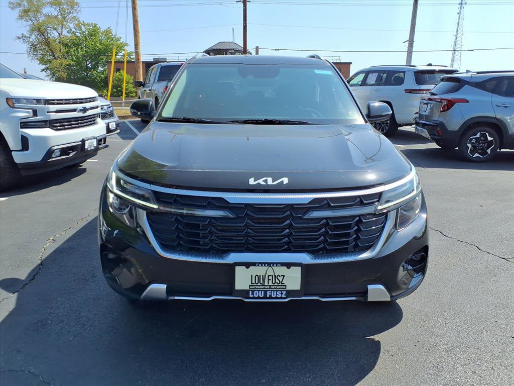 2024 Kia Seltos S photo 27