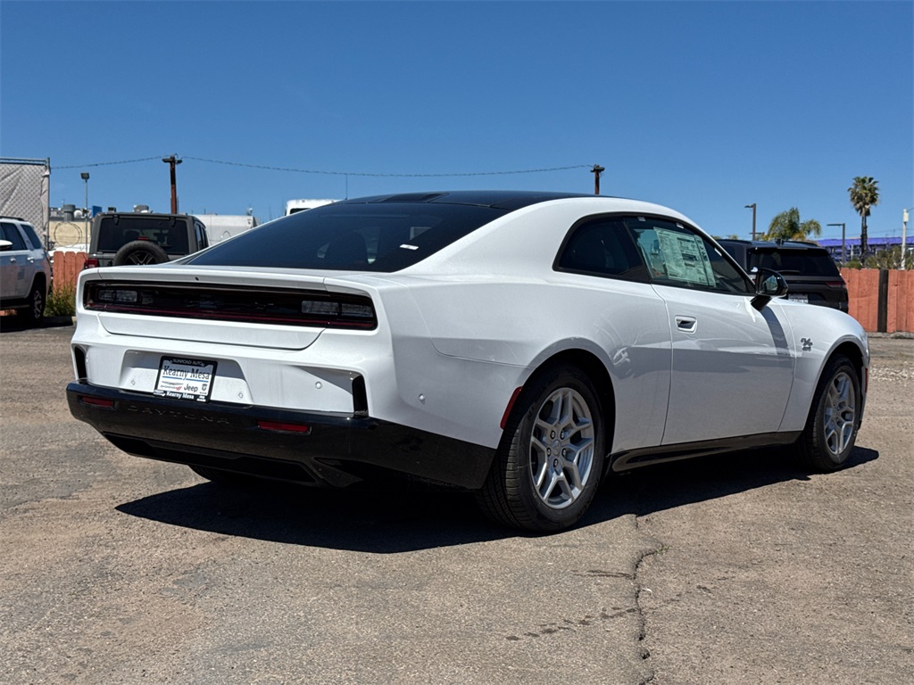 2025 Dodge Charger R/T photo 10