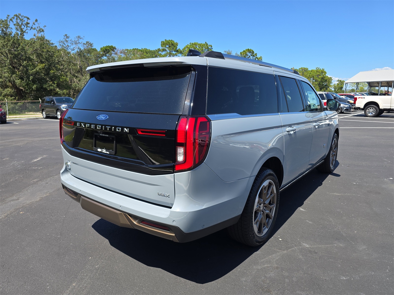 2025 Ford Expedition King Ranch MAX EL photo 2