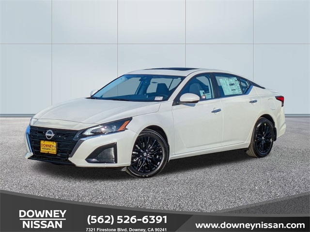 2025 Nissan Altima SV's photo