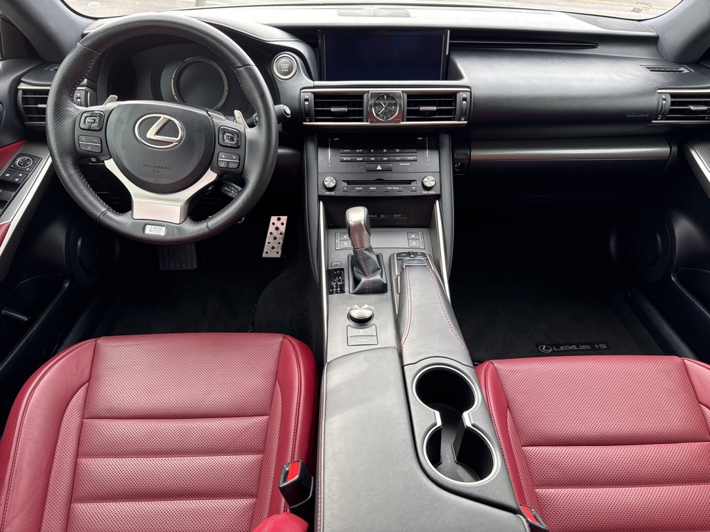 2018 Lexus IS 300 photo 20