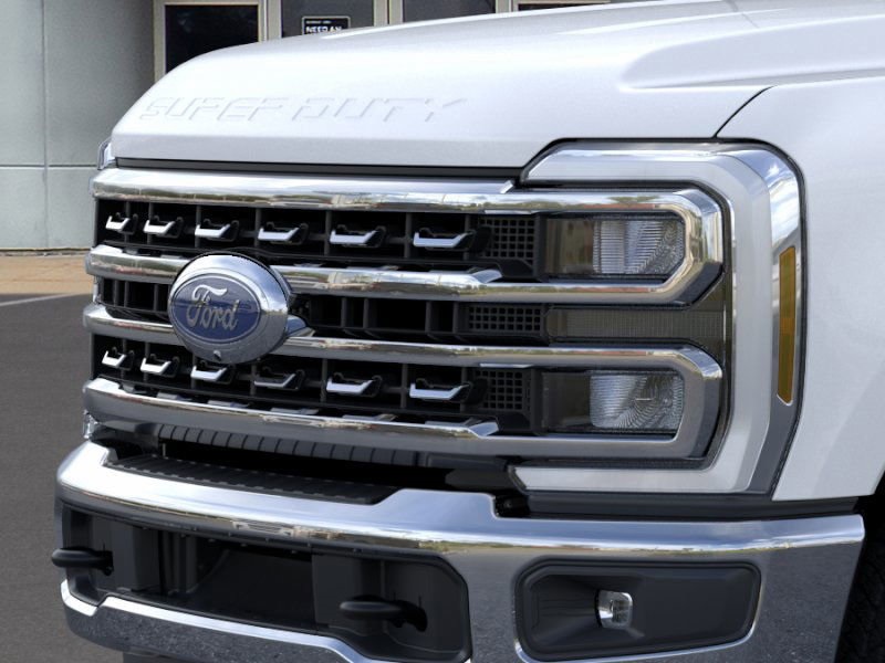 2025 Ford F-350 Lariat photo 17