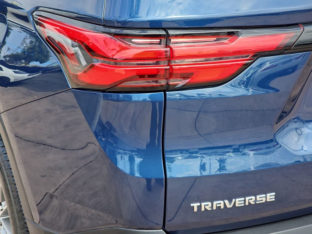 2023 Chevrolet Traverse Cloth photo 40