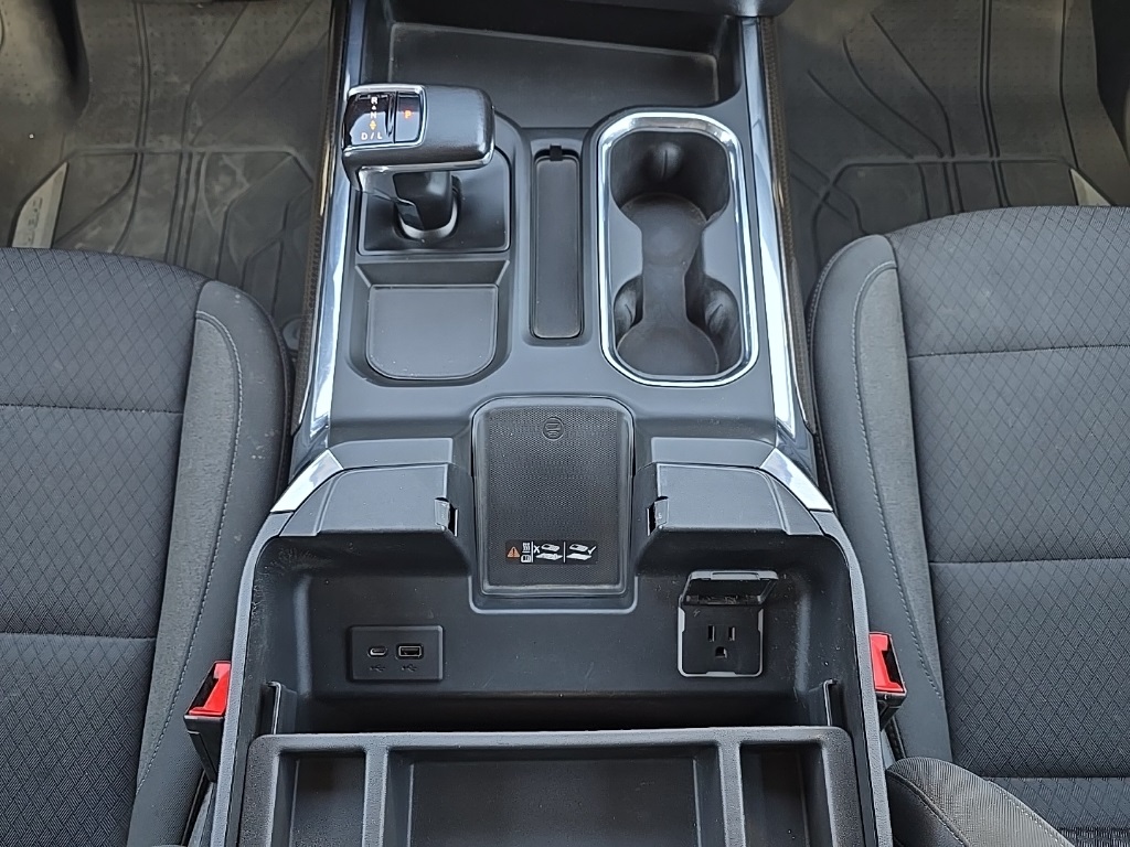 2022 Chevrolet Silverado 1500 RST photo 18