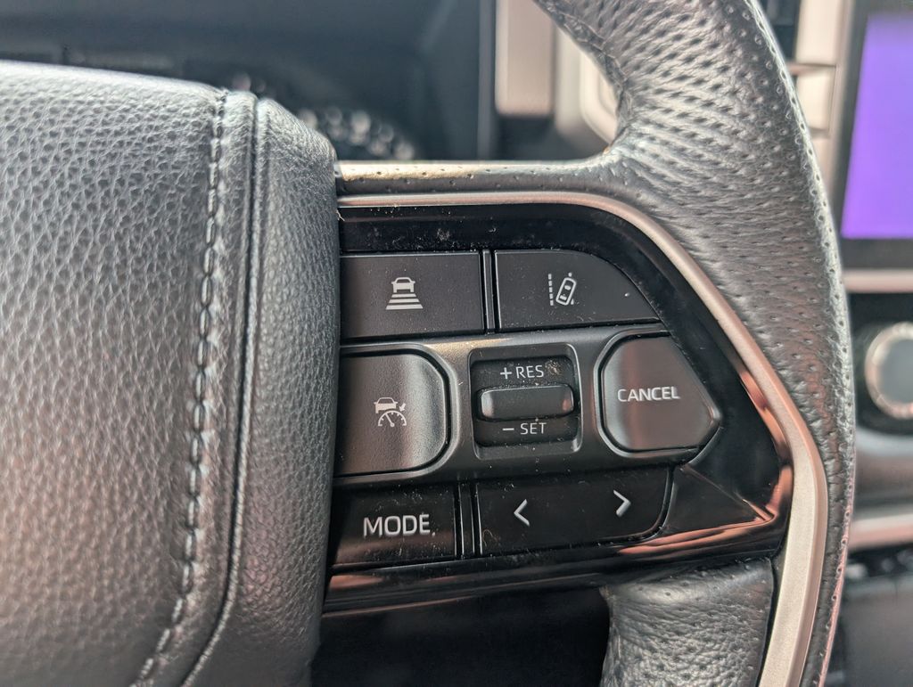 2022 Toyota Tundra Limited photo 11