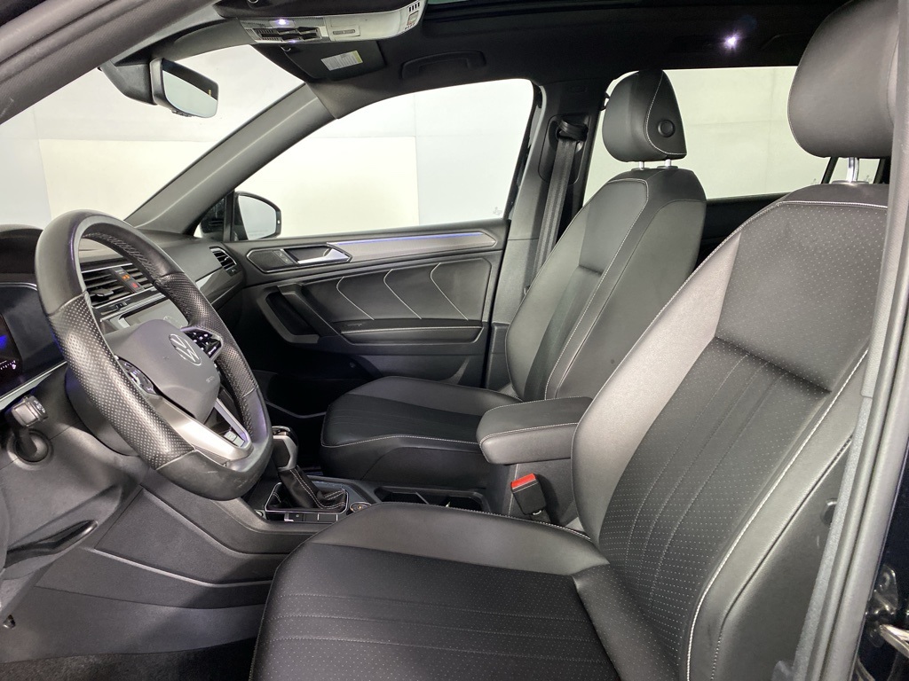 2023 Volkswagen Tiguan SE R-Line Black photo 3