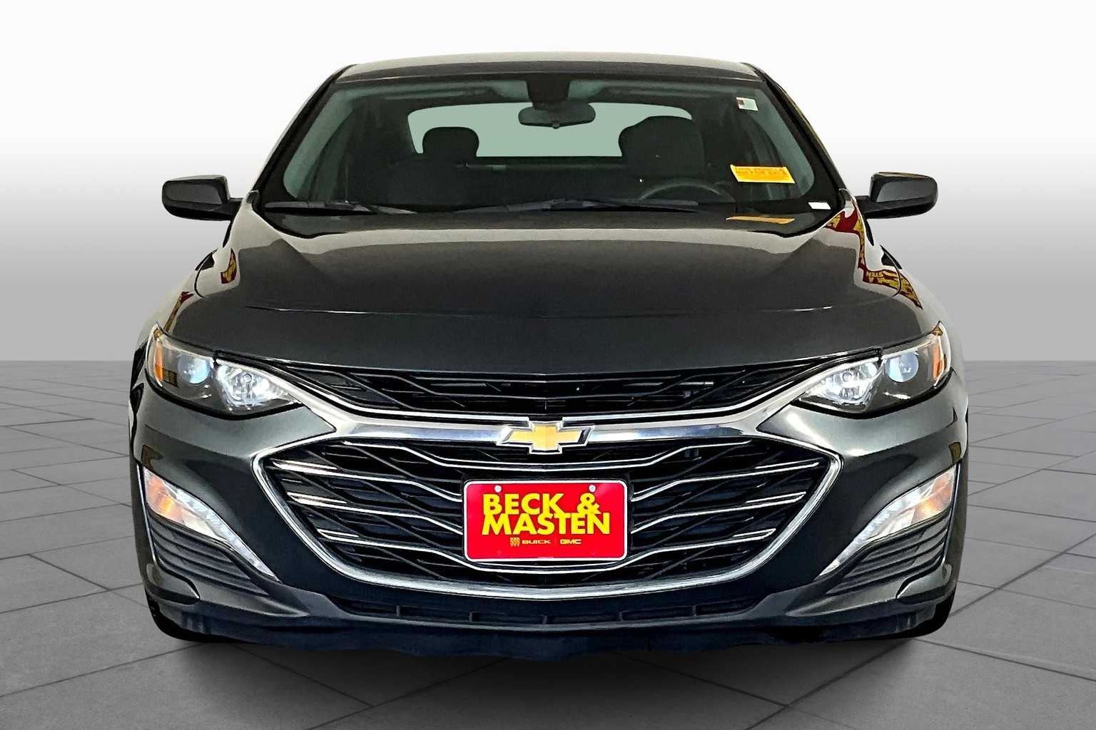 2021 Chevrolet Malibu 1LT photo 3
