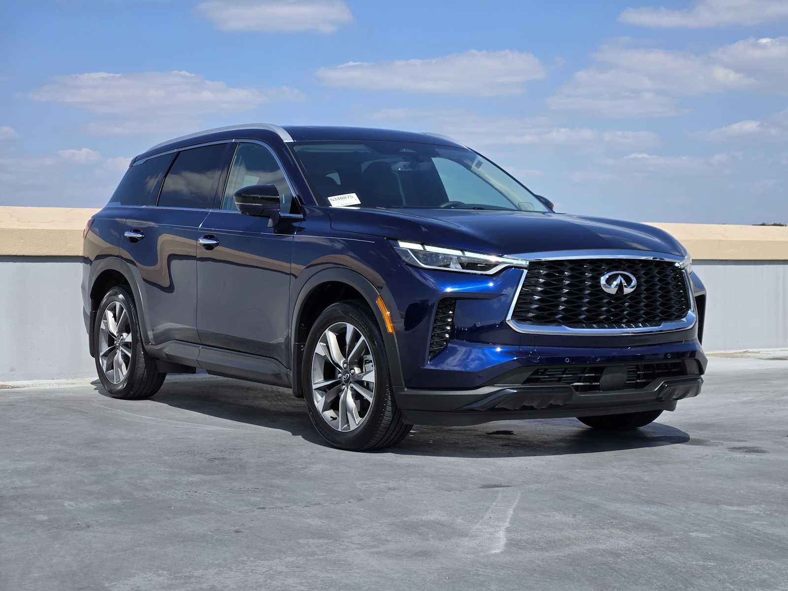 2025 Infiniti QX60 Luxe photo 3
