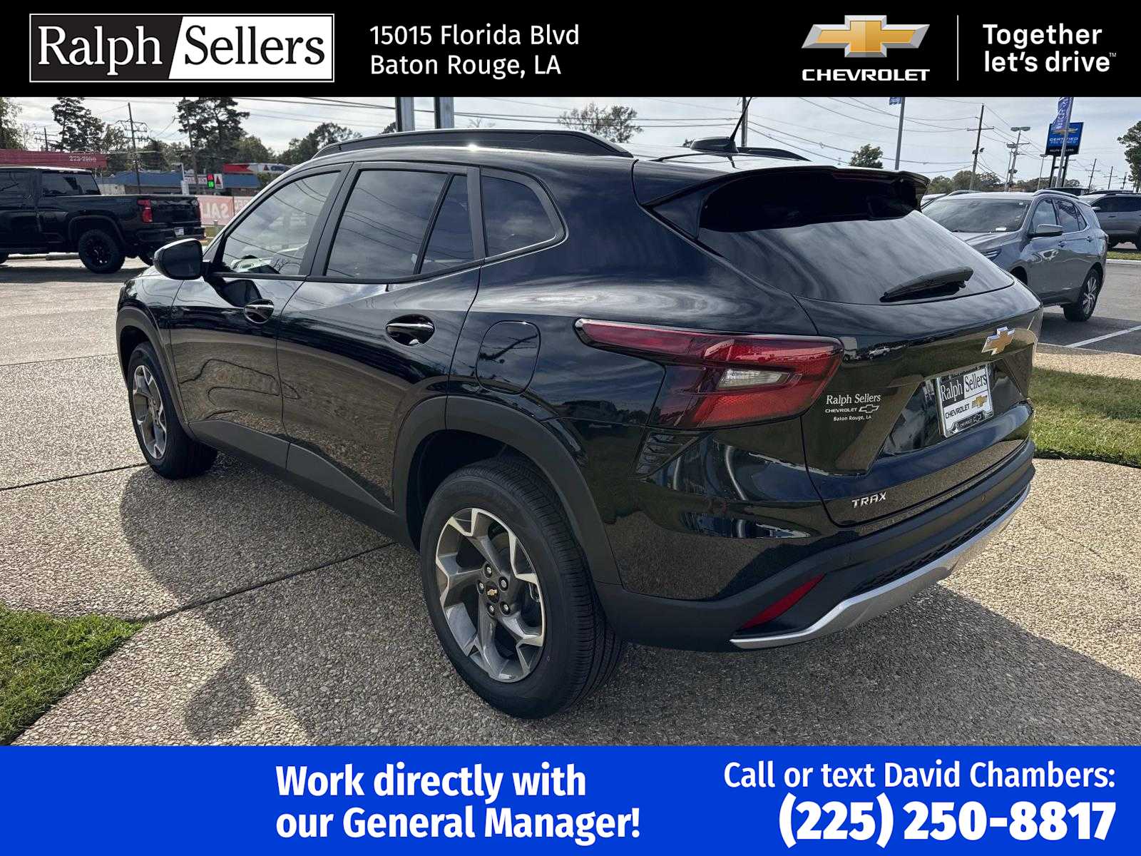 2026 Chevrolet Trax LT photo 2