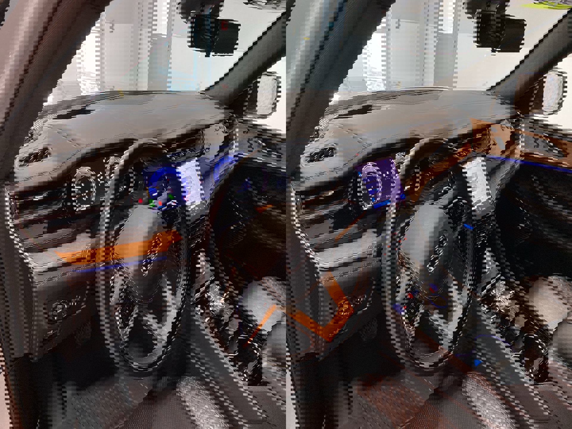 2022 Jeep Grand Cherokee L Summit Reserve photo 9