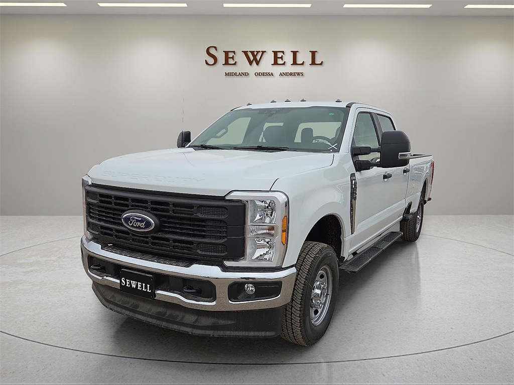 2025 Ford F-250 Super Duty XL's photo