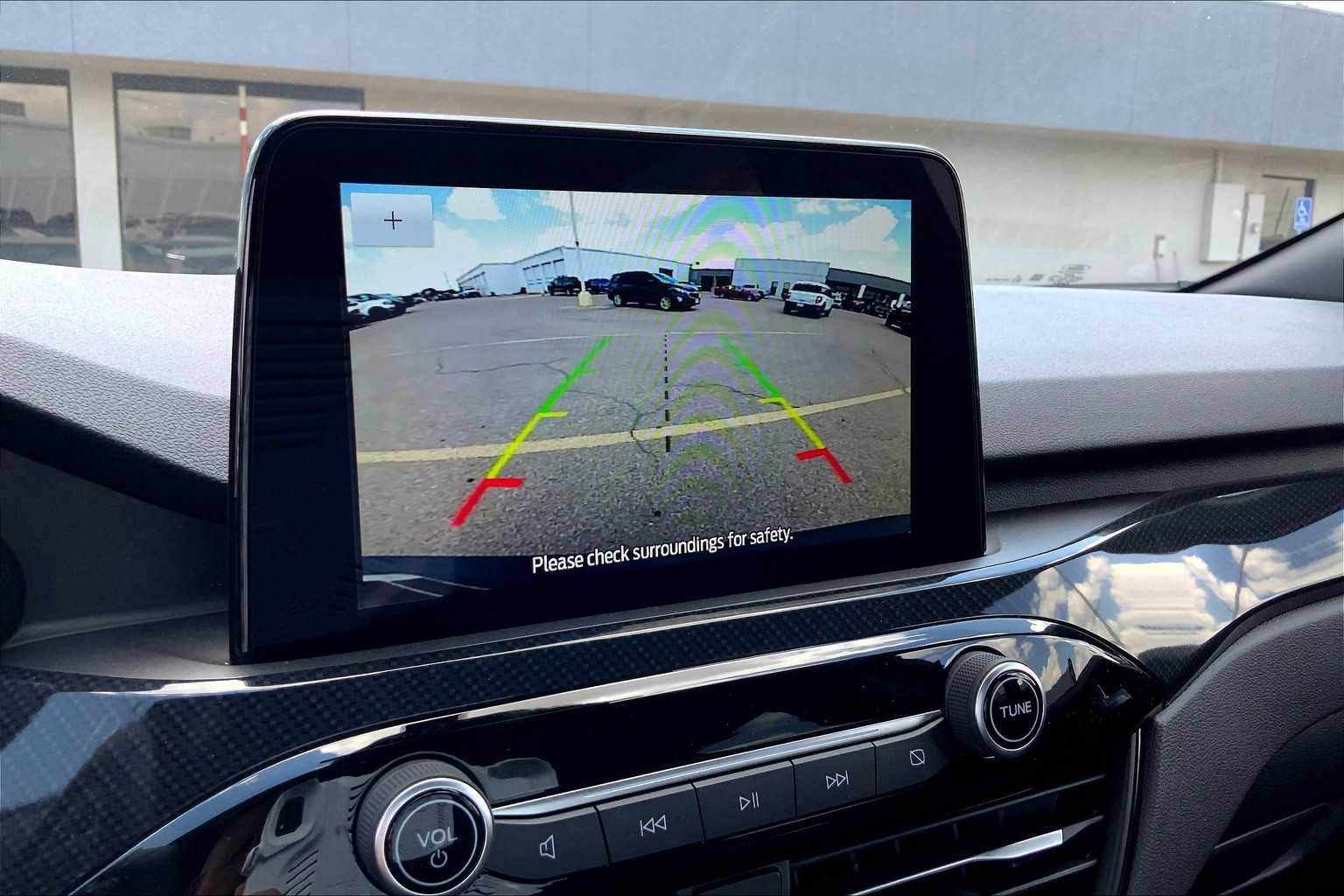 2025 Ford Escape ST-Line photo 17