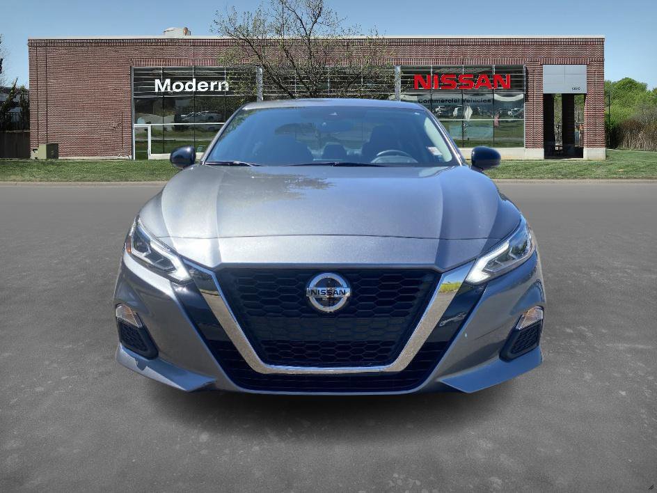 2021 Nissan Altima 2.5 SR photo 6