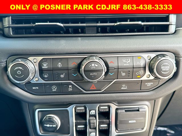2025 Jeep Gladiator Sport photo 14