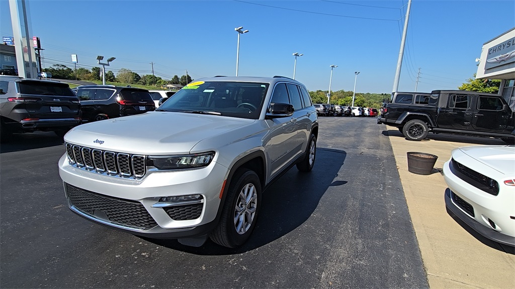 2022 Jeep Grand Cherokee Limited photo 3