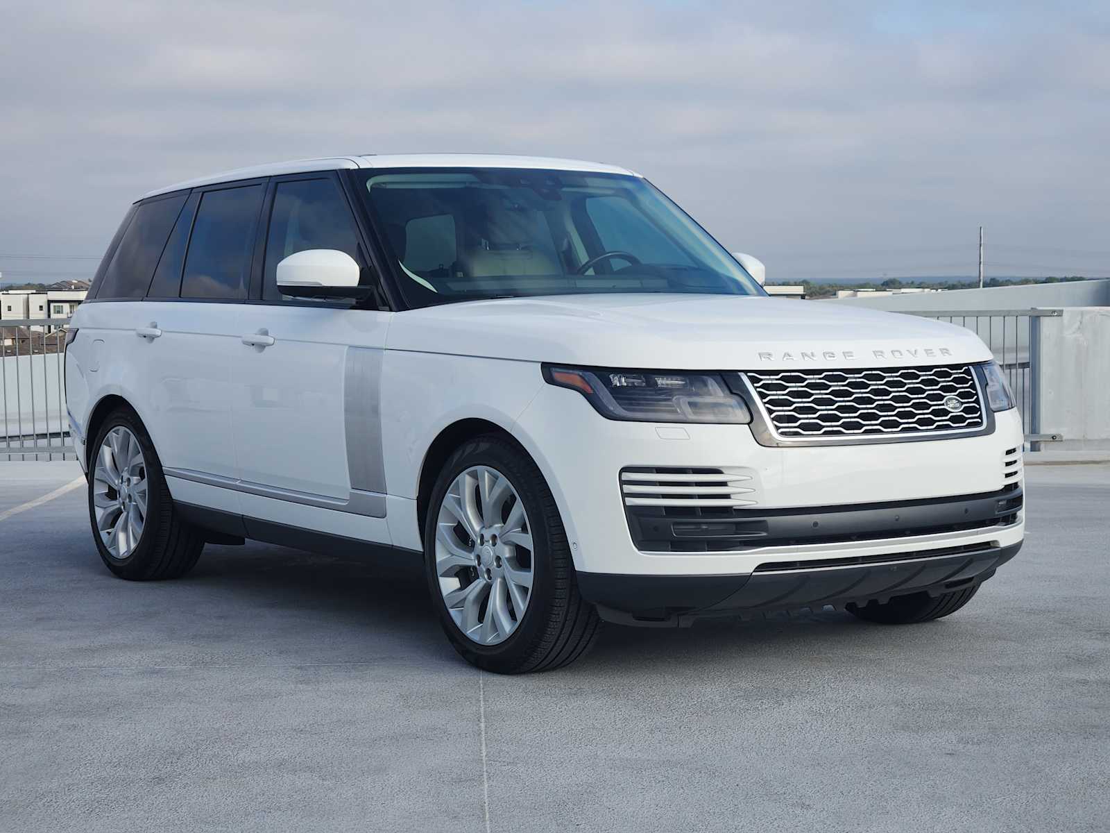 2021 Land Rover Range Rover HSE Westminster Edition photo 3