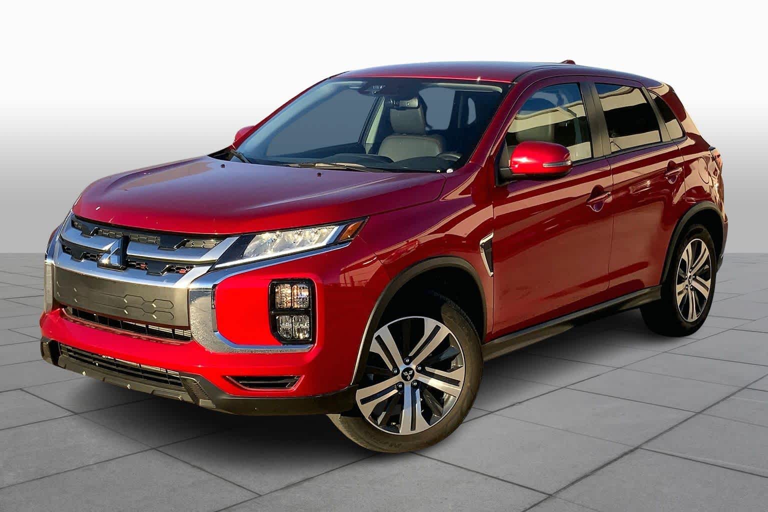 2024 Mitsubishi Outlander Sport SE's photo