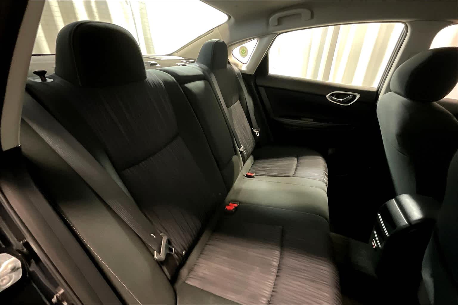 2019 Nissan Sentra SV photo 15