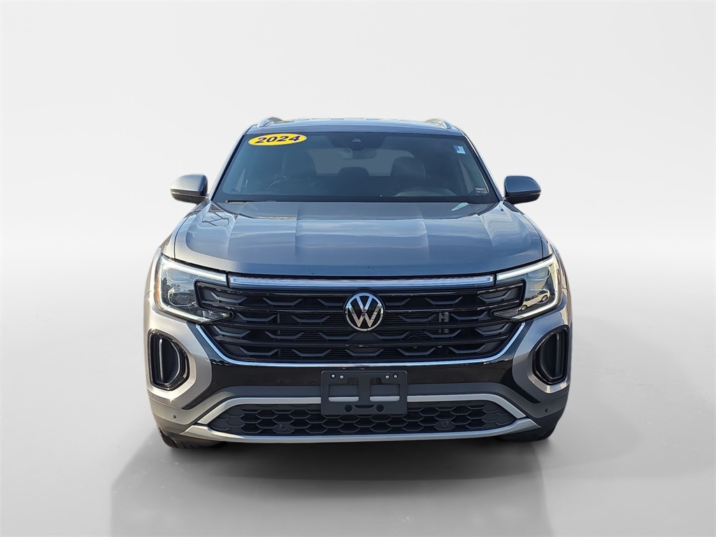 2024 Volkswagen Atlas Cross Sport SE Technology photo 3