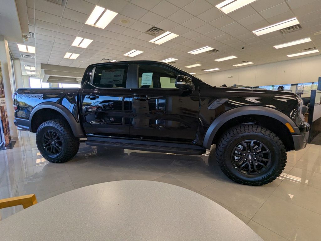 2025 Ford Ranger Raptor photo 2
