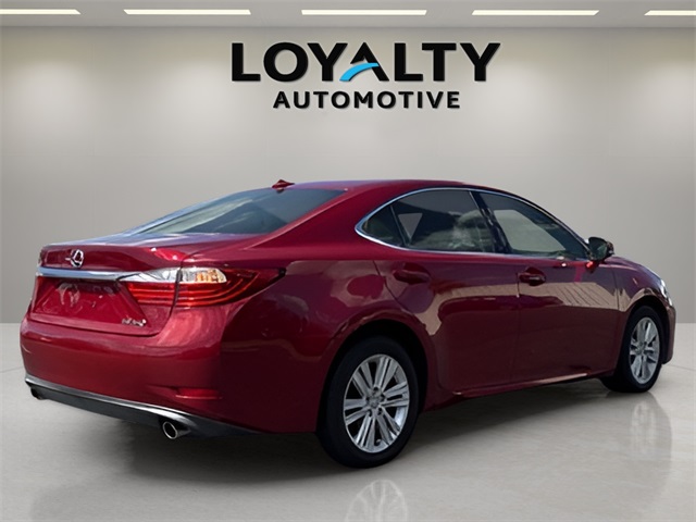 2013 Lexus ES 350 photo 4