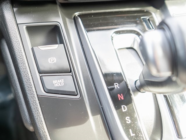 2022 Honda CR-V Touring photo 22