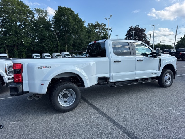 2025 Ford F-350 XL photo 3