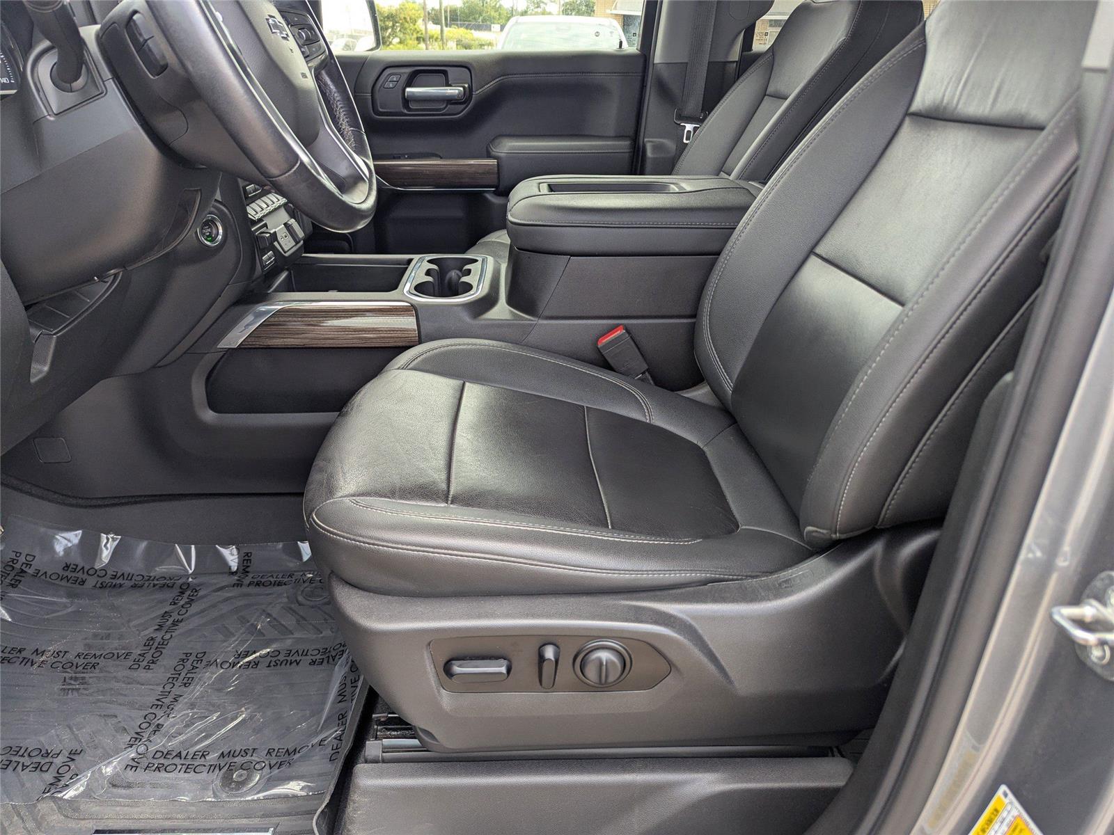 2021 Chevrolet Silverado 1500 RST photo 17