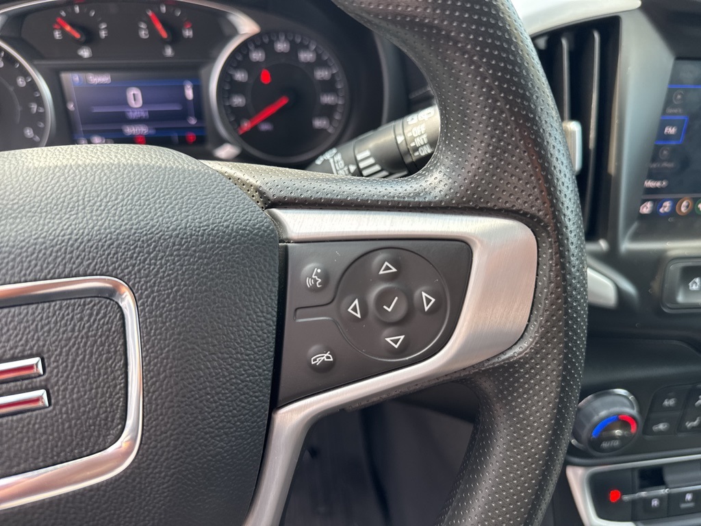 2023 Gmc Terrain SLE photo 35