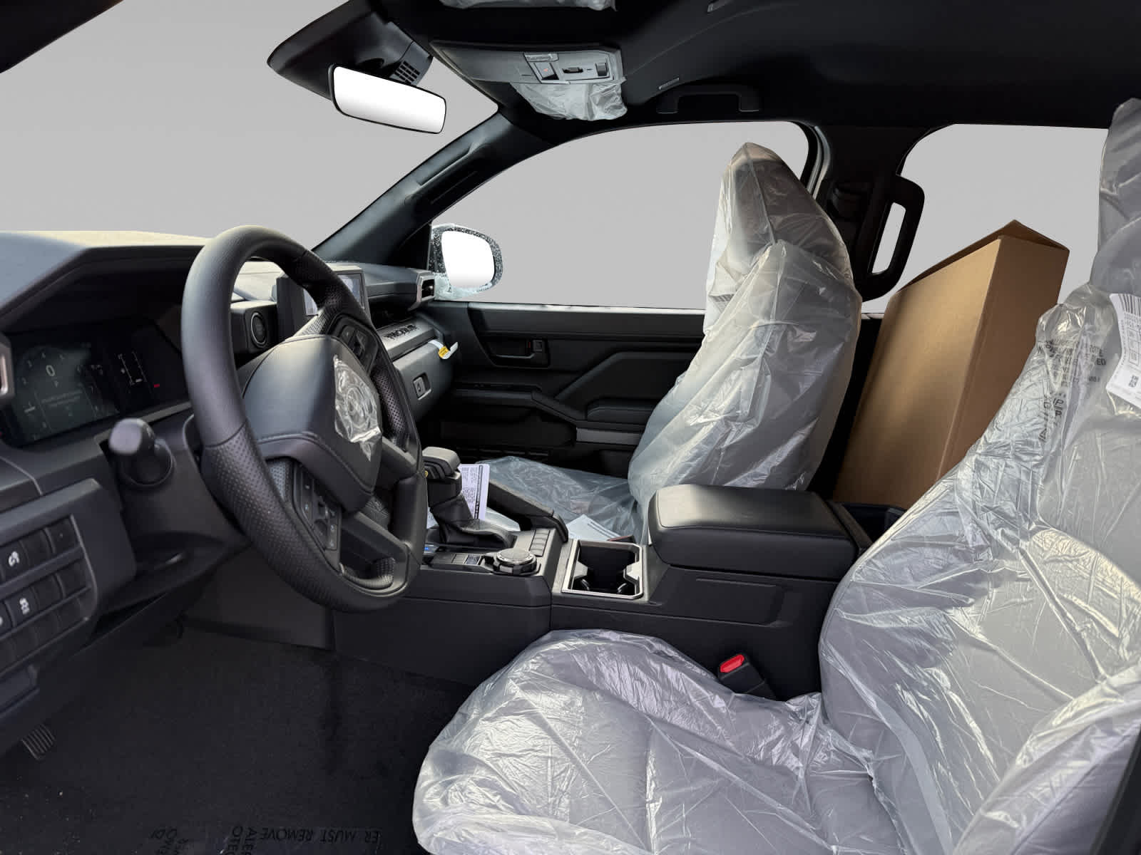 2026 Toyota Tacoma SR5 - Photo 9