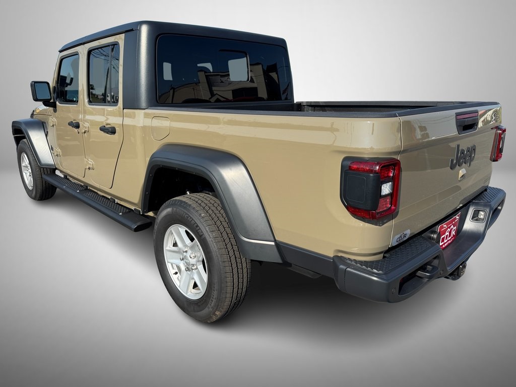 2020 Jeep Gladiator Sport photo 4