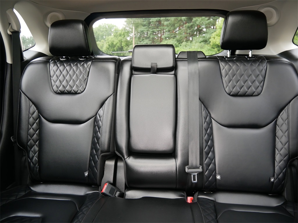 2023 Ford Edge Titanium photo 17