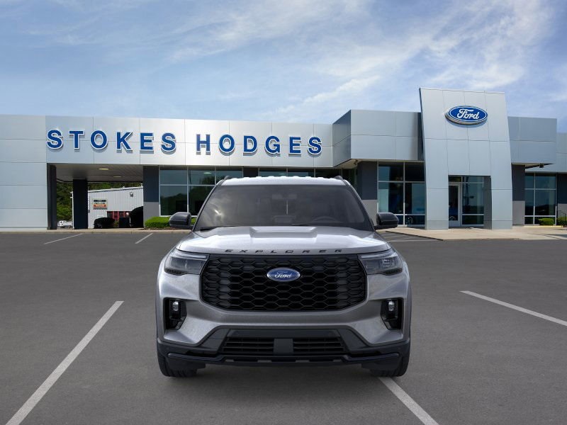 2026 Ford Explorer ST-Line photo 4