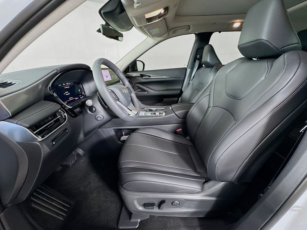 2026 Infiniti QX60 Luxe photo 22