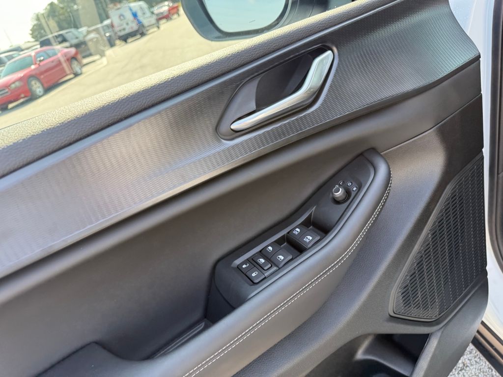 2025 Jeep Grand Cherokee Laredo X photo 11