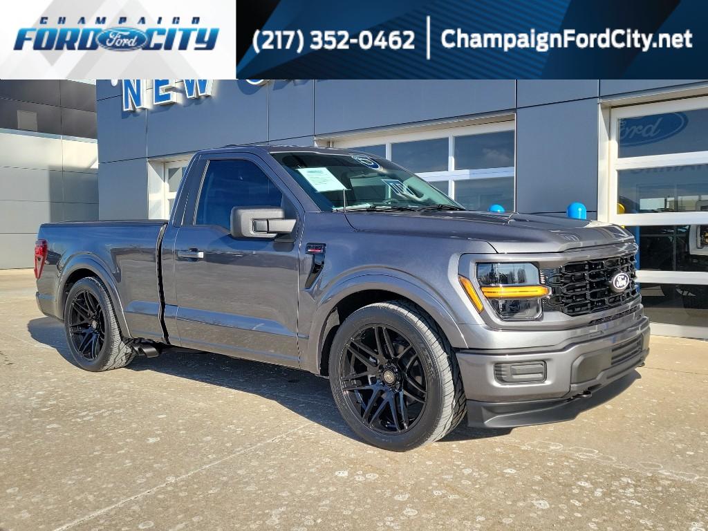 2025 Ford F-150 XL's photo