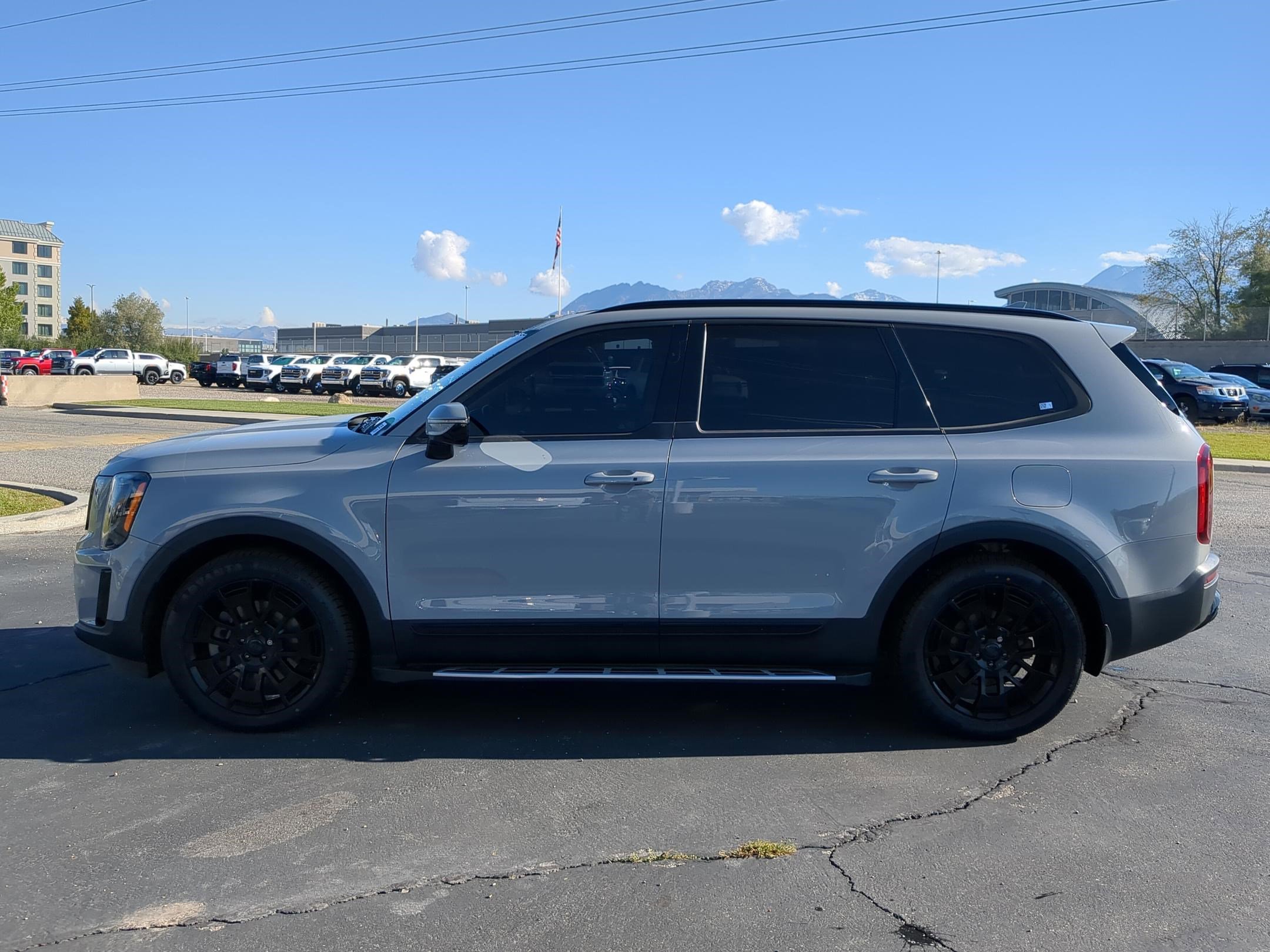 2021 Kia Telluride SX photo 2