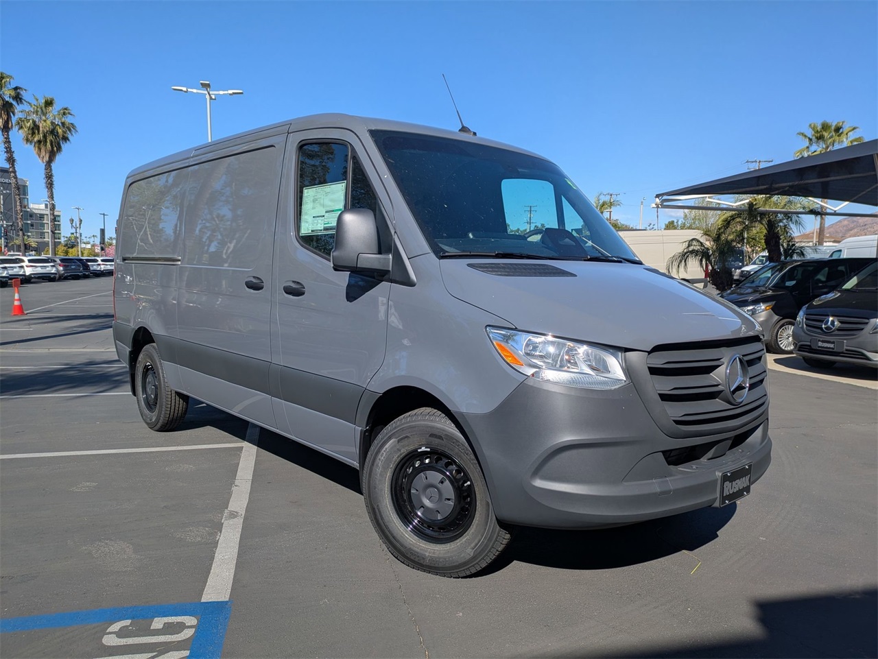 New 2025 Mercedes-Benz Sprinter 2500 Cargo 144 WB