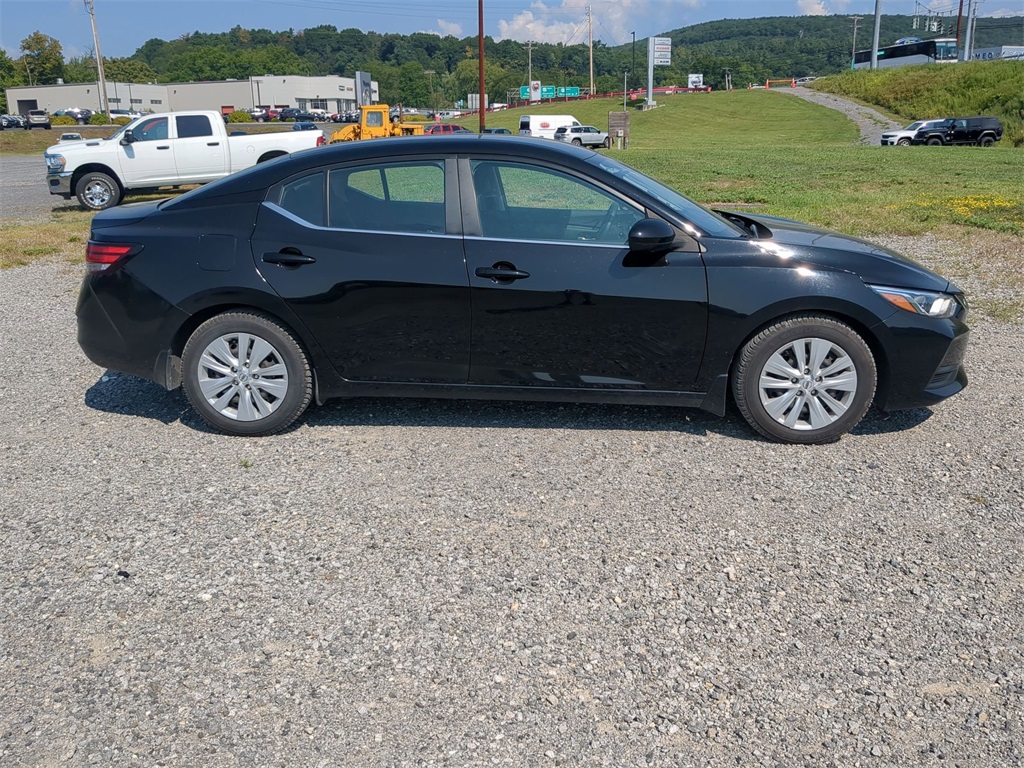 2021 Nissan Sentra S photo 2