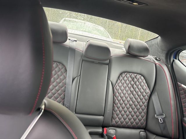2025 Genesis G70 3.3T Sport Advanced photo 12
