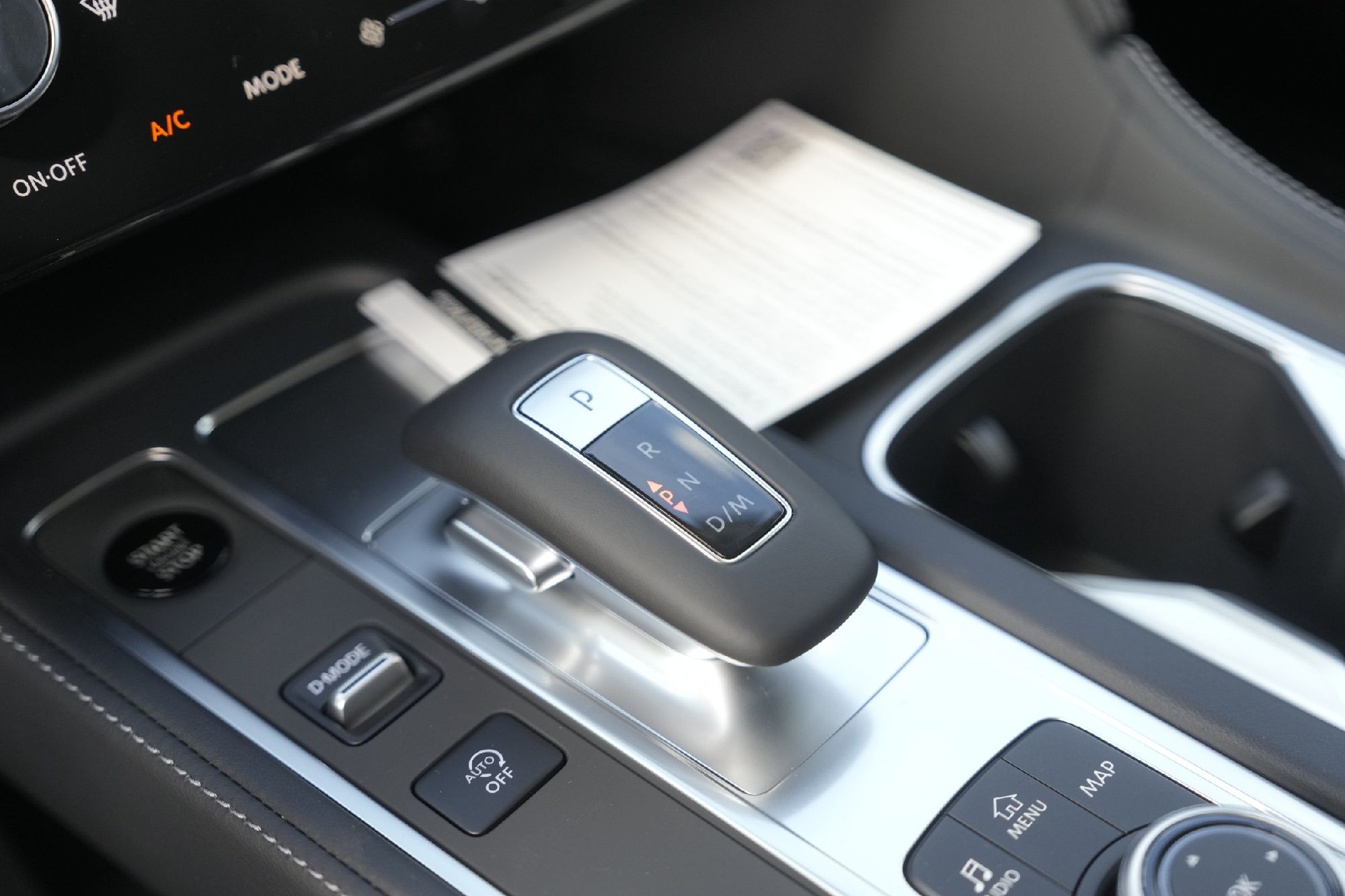 2026 Infiniti QX60 Luxe photo 11