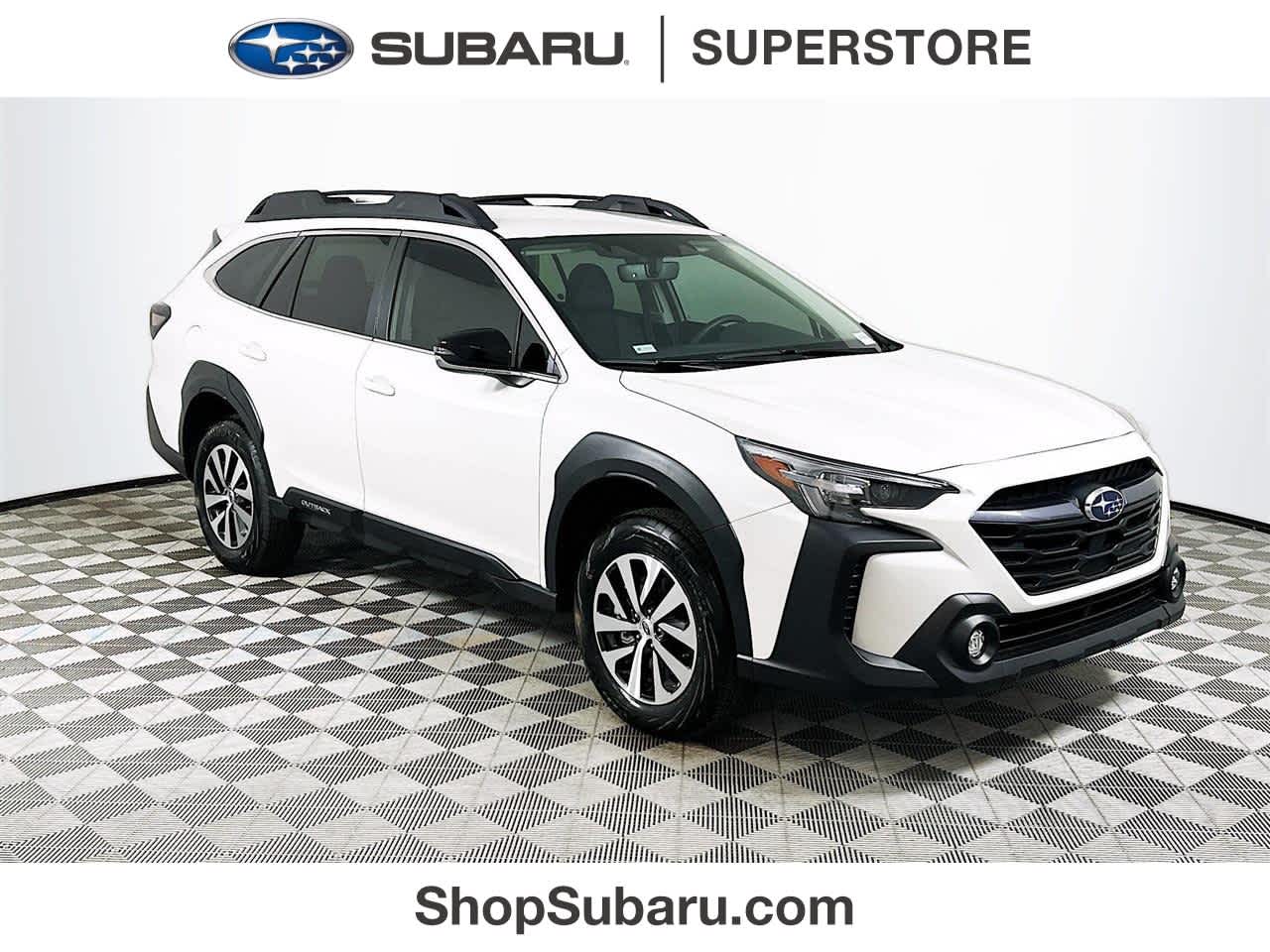2025 Subaru Outback Premium's photo