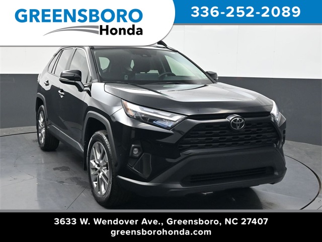 2024 Toyota RAV4 XLE Premium's photo