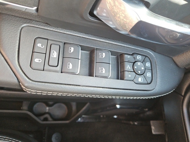 2026 Ram 2500 Laramie photo 16