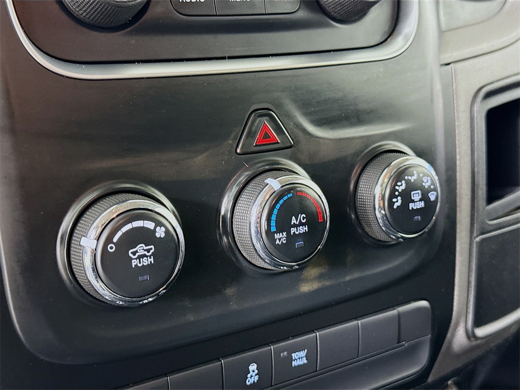 2017 Ram 2500 Tradesman photo 15