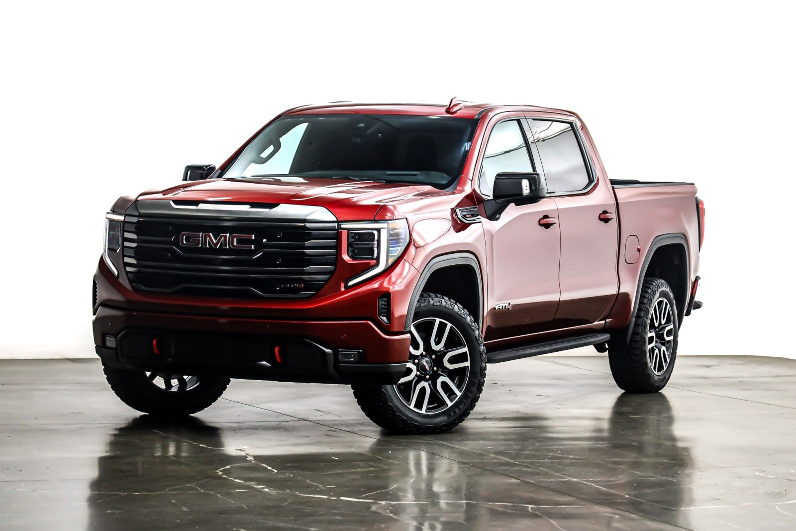 2023 GMC Sierra 1500 AT4's photo