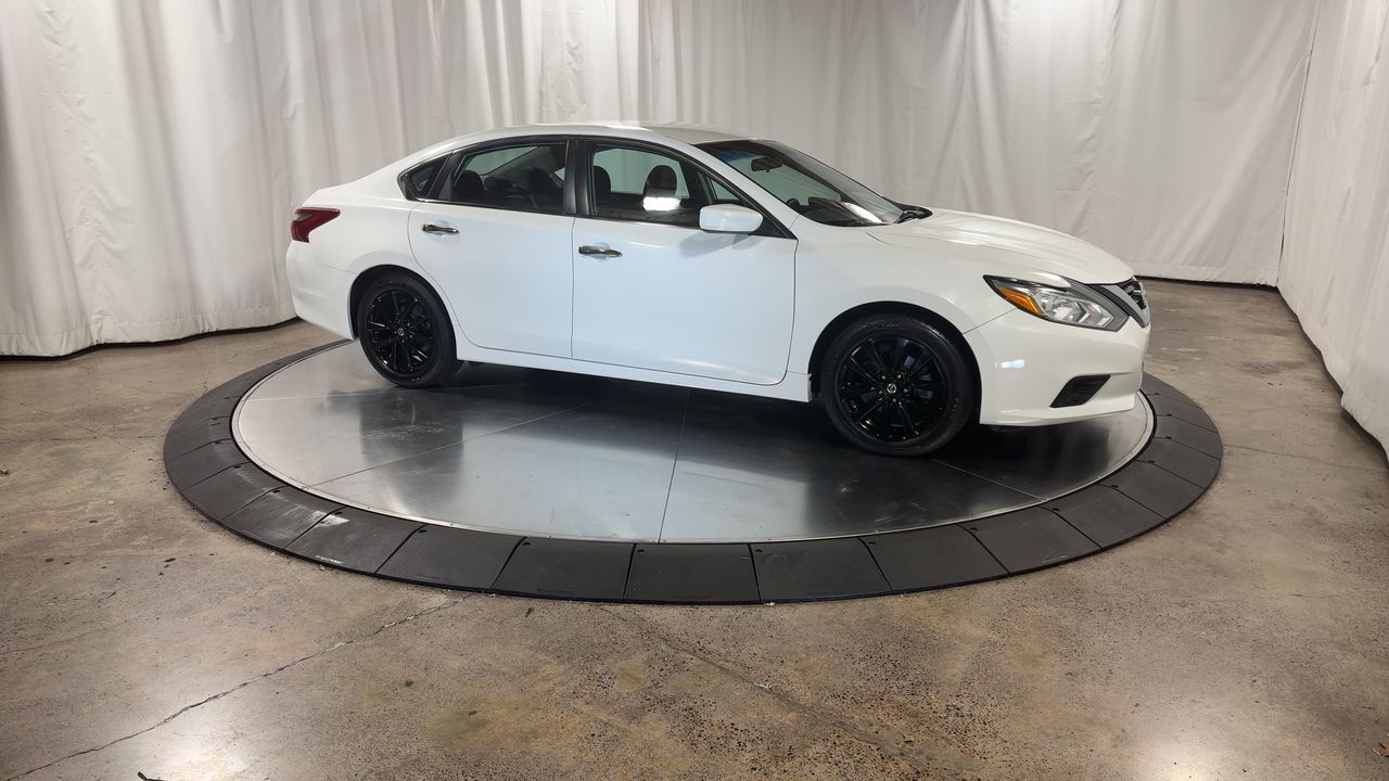 2018 Nissan Altima 2.5 SV photo 2