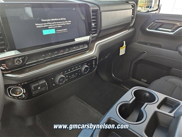 2025 Chevrolet Silverado 1500 LT photo 8