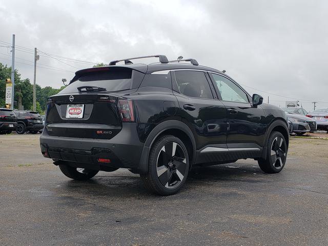2025 Nissan Kicks SR photo 3